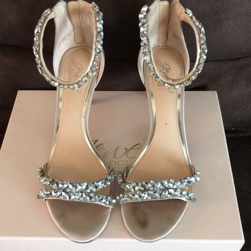 Jewel by Badgley Mischka Caroline Heels